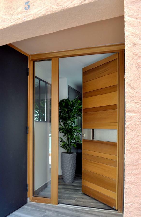 קוליור Ibanova Appartements מראה חיצוני תמונה